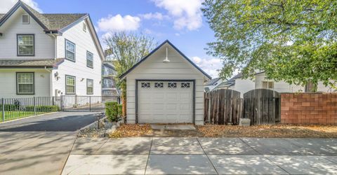 214 W Robinson Street, Carson City, NV 89703 Photo