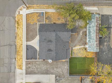 214 W Robinson Street, Carson City, NV 89703 Photo