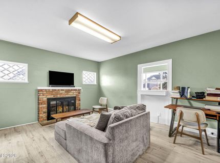 214 W Robinson Street, Carson City, NV 89703 Photo