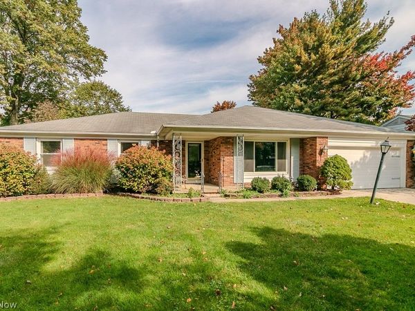 5223 Chickadee Lane , Lyndhurst, OH 44124
