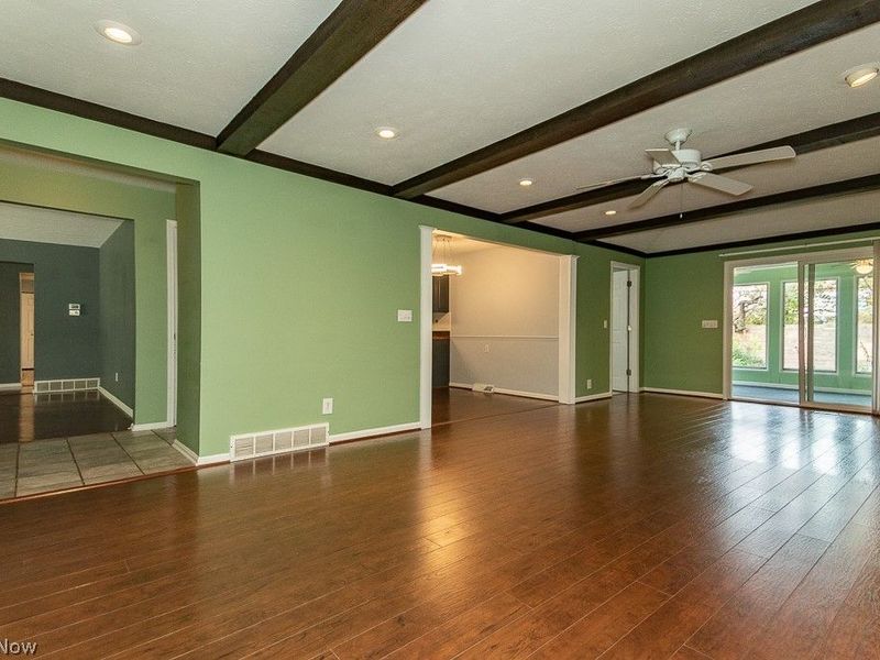 5223 Chickadee Lane, Lyndhurst, OH 44124 Photo 7