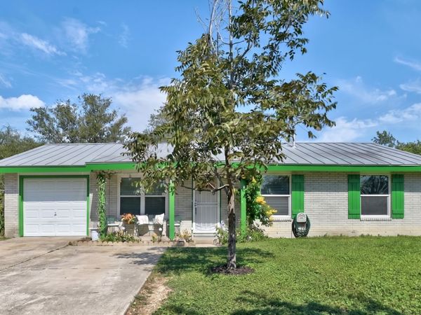 111 SHADOW VALLEY DR, San Antonio, TX 78227