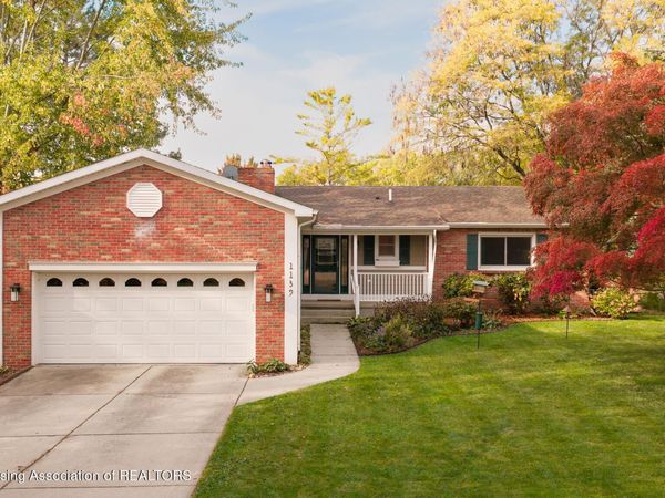 1139 Hillgate Way, Lansing, MI 48912