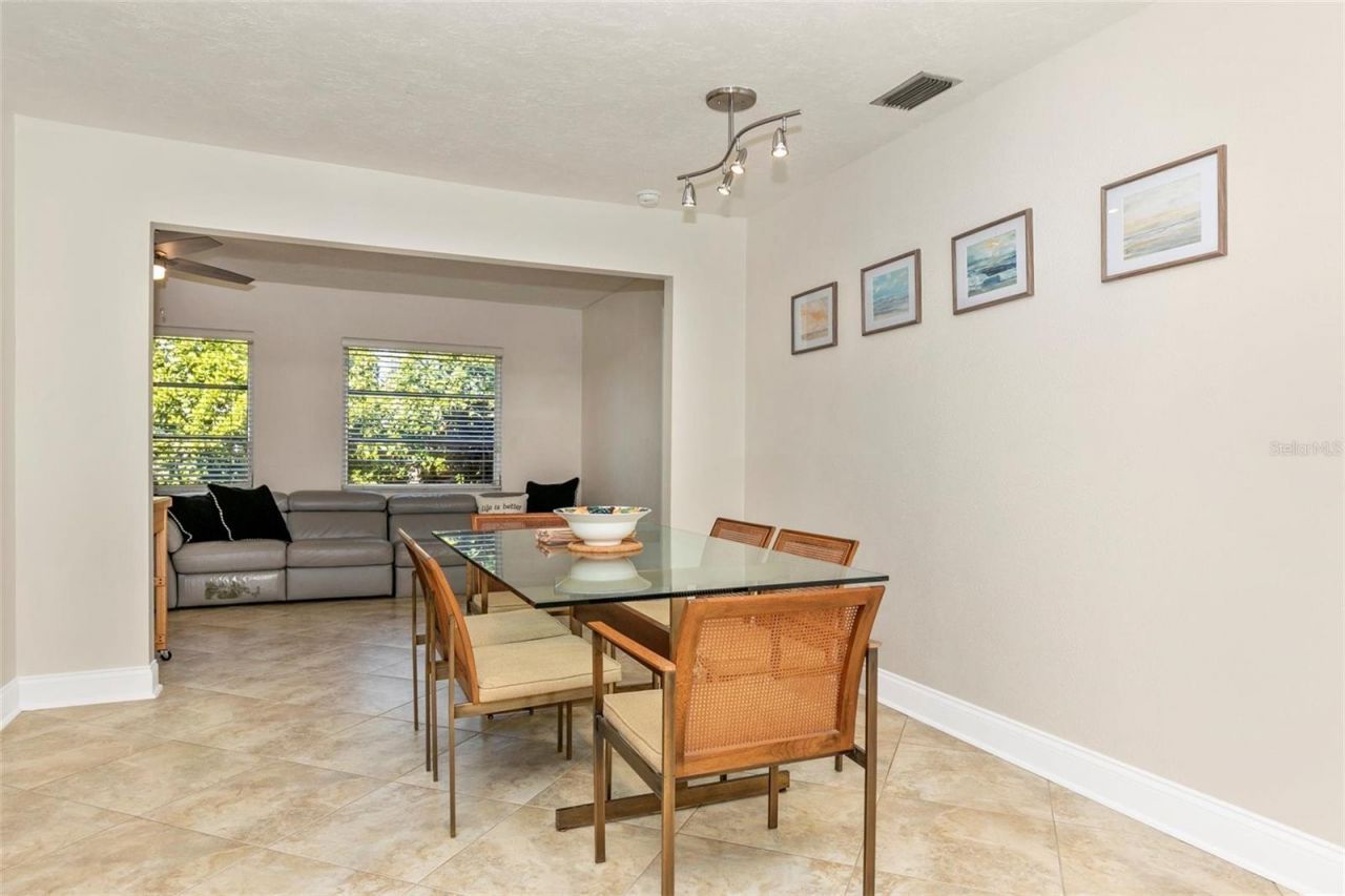 3039 Chase Circle, Sarasota, FL 34231 Photo