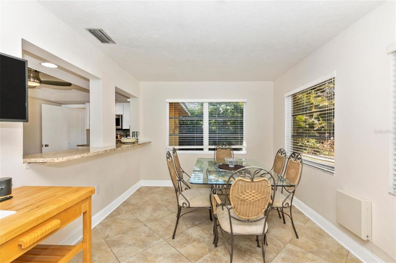 3039 Chase Circle, Sarasota, FL 34231 Photo
