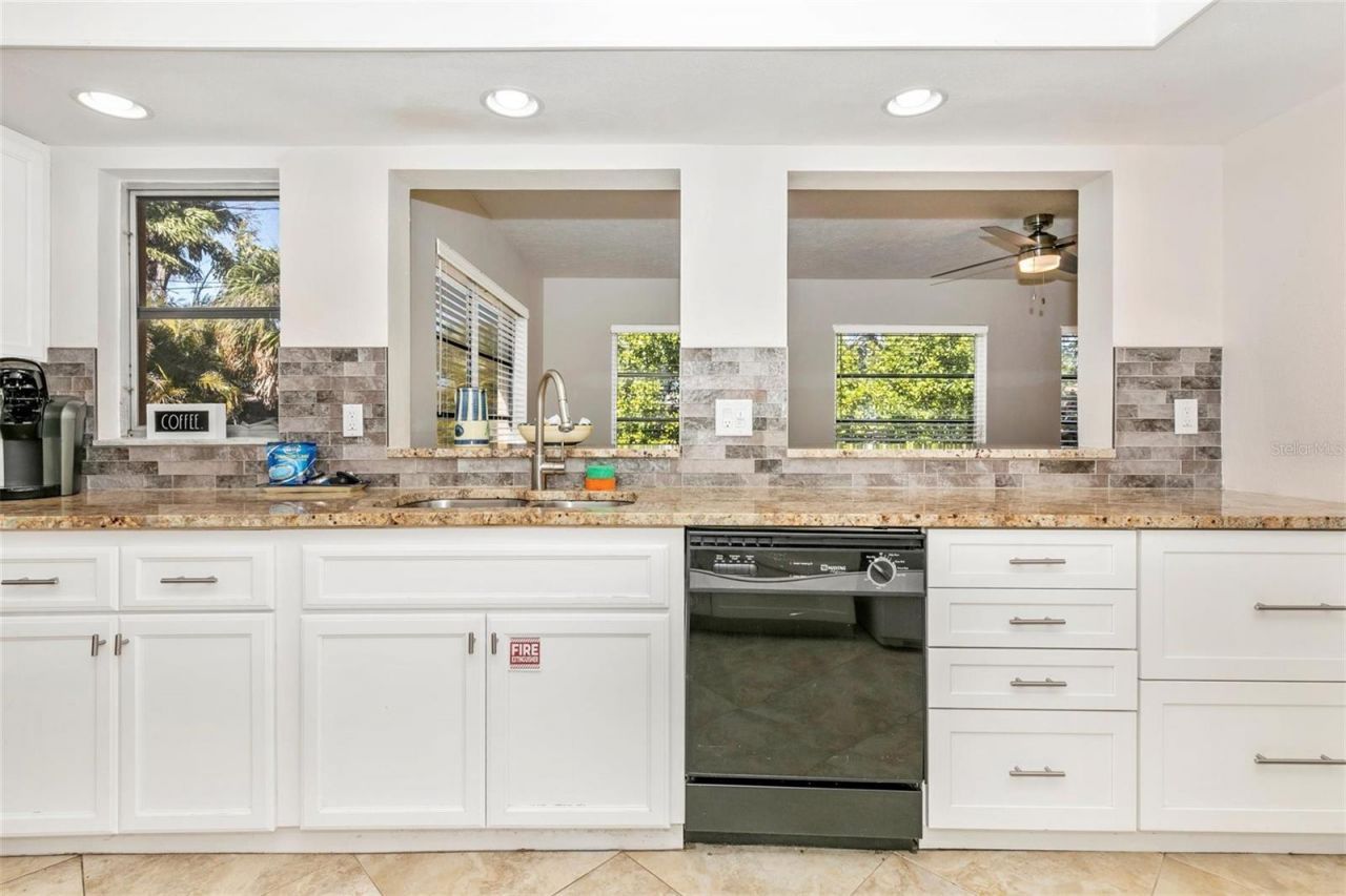 3039 Chase Circle, Sarasota, FL 34231 Photo