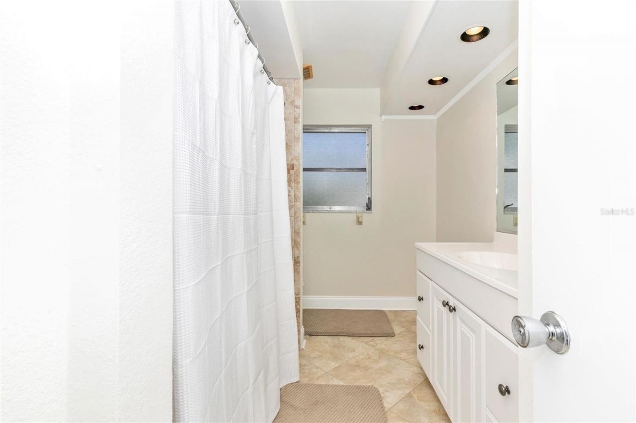 3039 Chase Circle, Sarasota, FL 34231 Photo