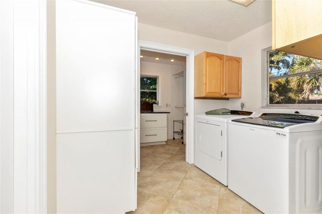 3039 Chase Circle, Sarasota, FL 34231 Photo