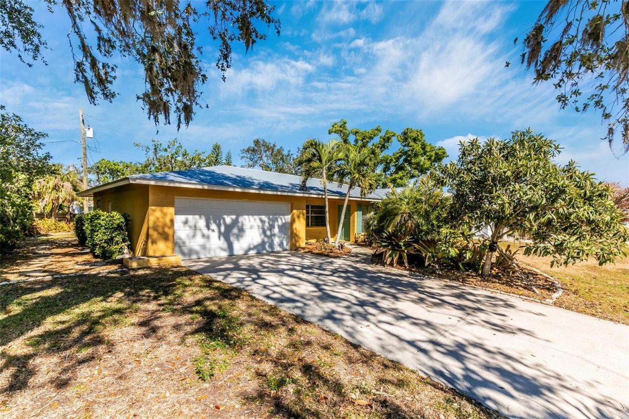 3039 Chase Circle, Sarasota, FL 34231 Photo
