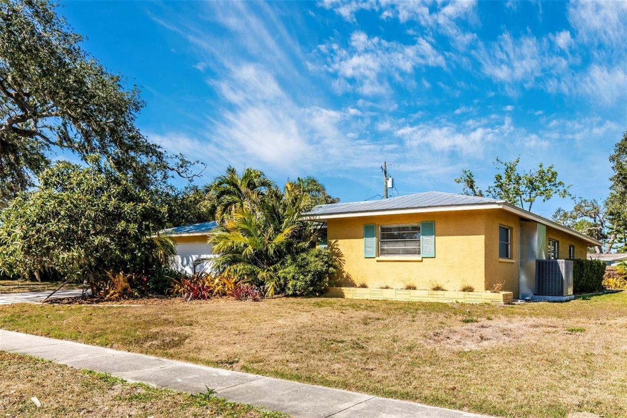 3039 Chase Circle, Sarasota, FL 34231 Photo