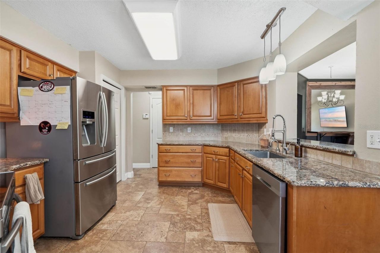 2715 Mock Orange Court , Valrico, FL 33594 Photo