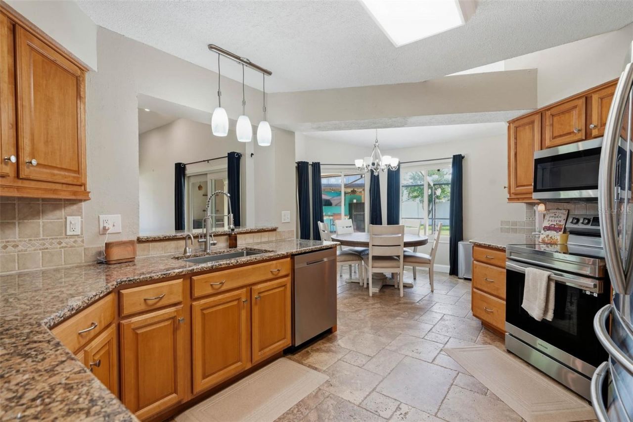 2715 Mock Orange Court , Valrico, FL 33594 Photo