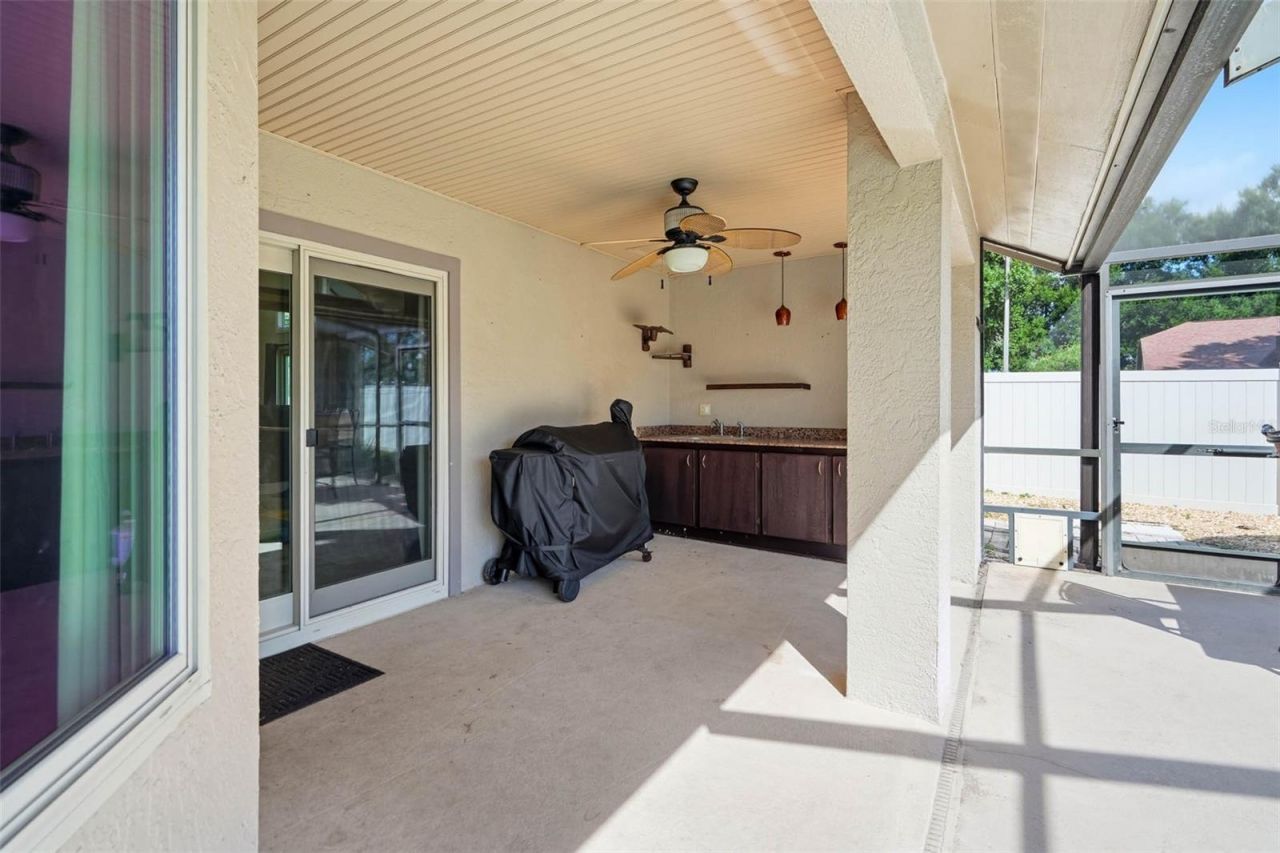 2715 Mock Orange Court , Valrico, FL 33594 Photo