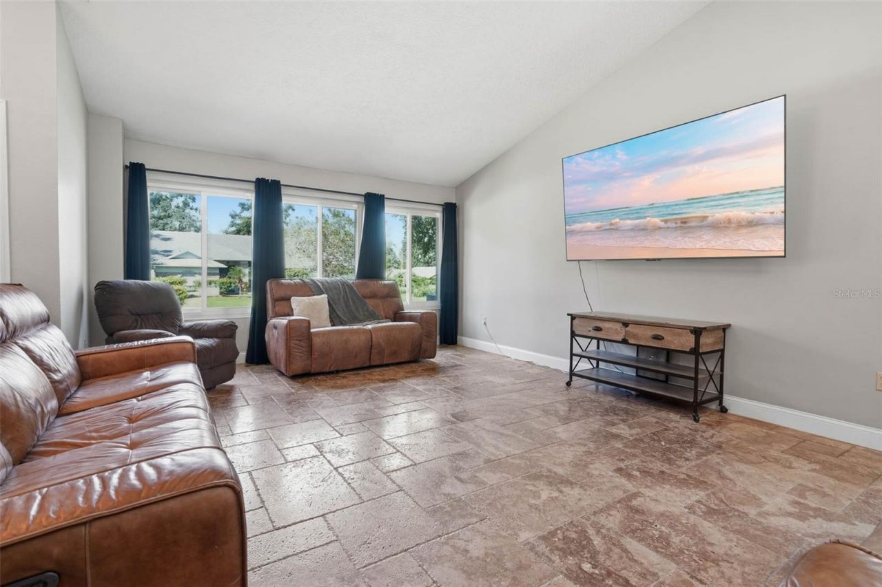 2715 Mock Orange Court , Valrico, FL 33594 Photo