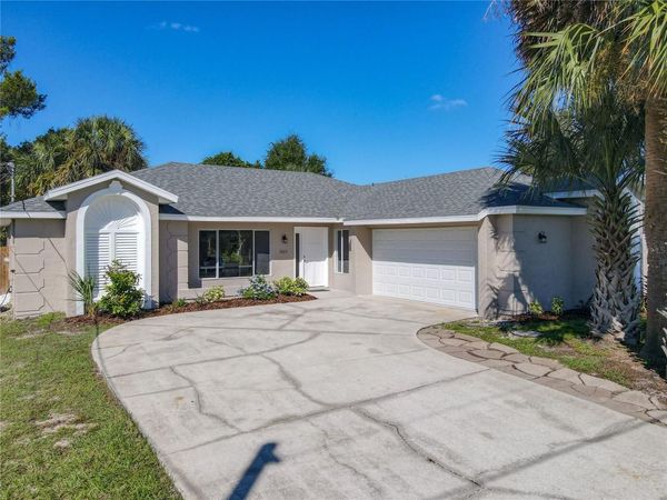 3025 FOXBORO CIRCLE , DELTONA, FL 32738