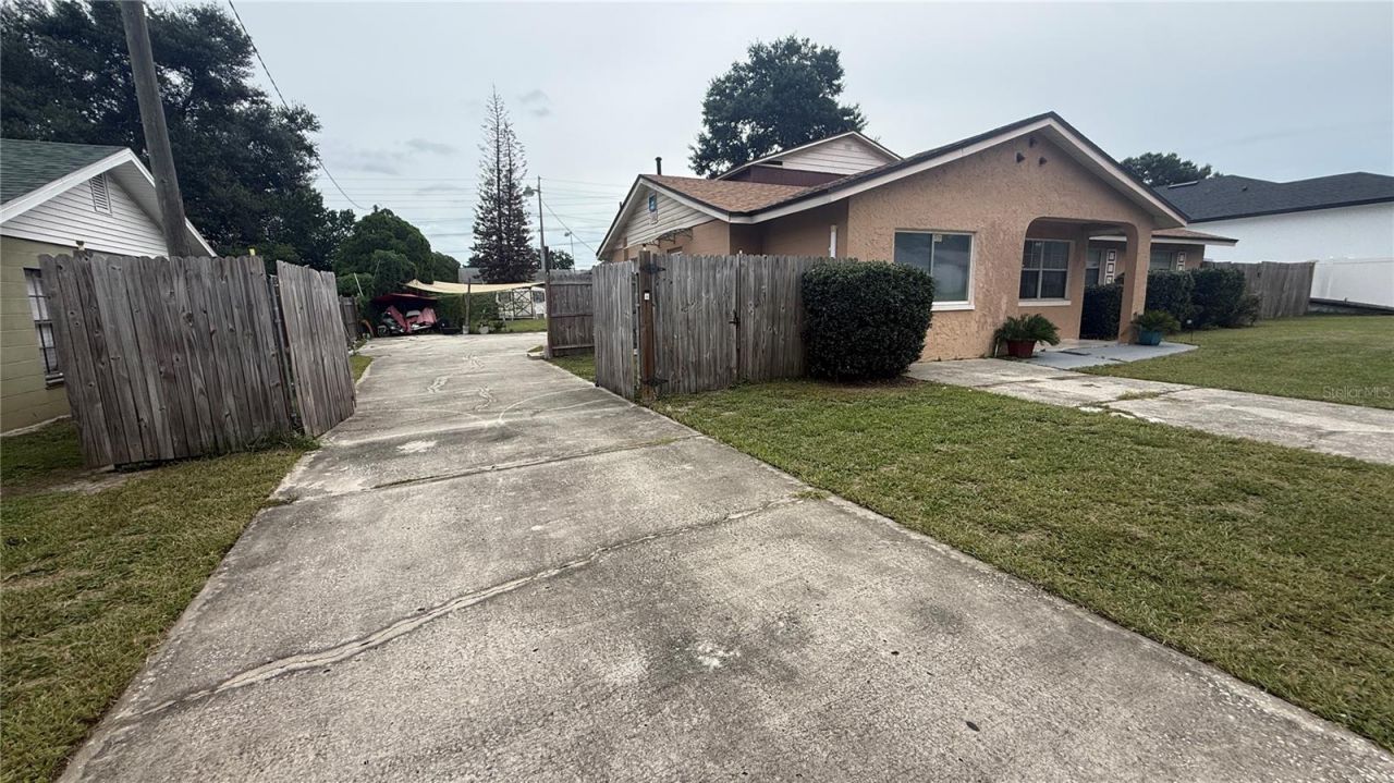 1607 Wright Drive , Lakeland, FL 33805 Photo
