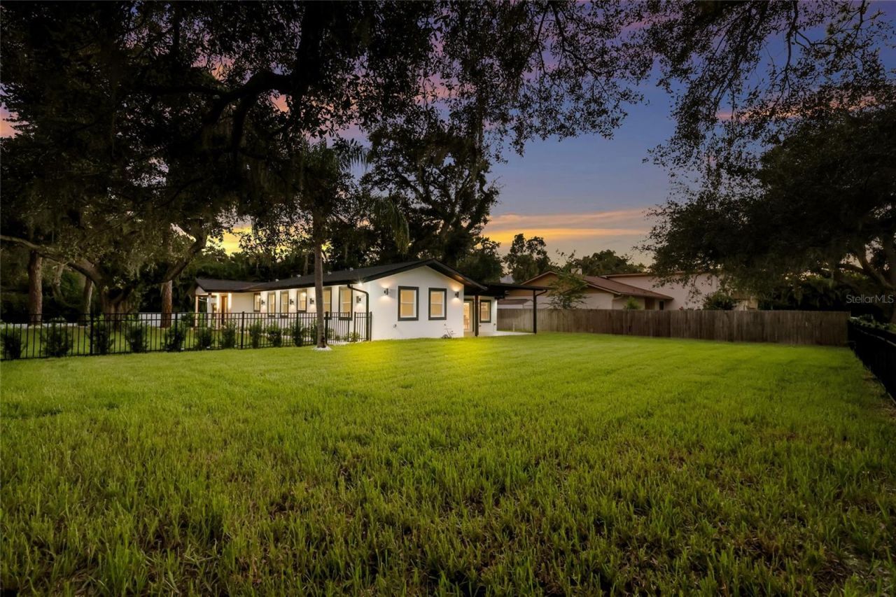 780 Indian Beach Circle, Sarasota, FL 34234 Photo