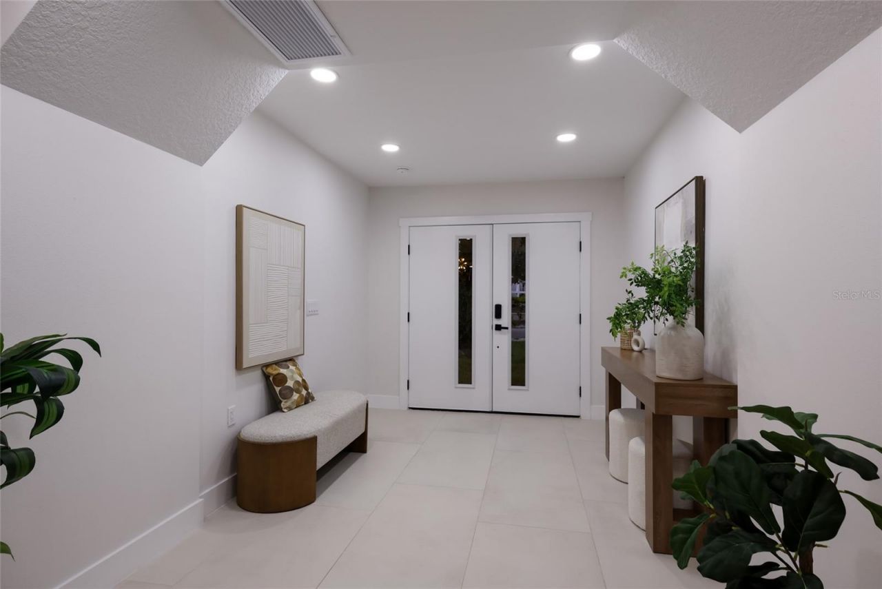 780 Indian Beach Circle, Sarasota, FL 34234 Photo