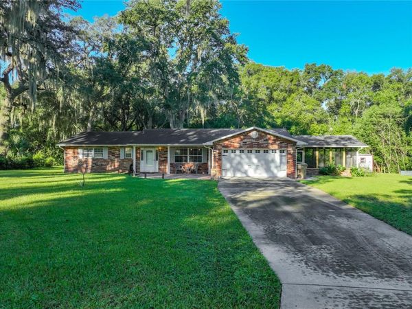 35933 CLEAR LAKE CIRCLE , EUSTIS, FL 32736