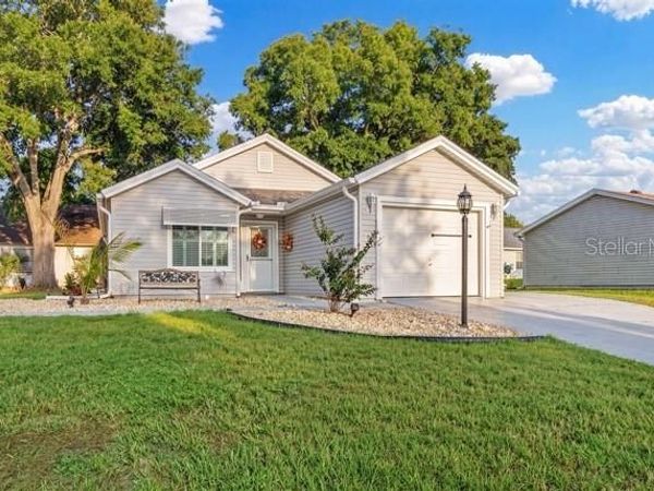 529 ALCAZAR COURT , LADY LAKE, FL 32159