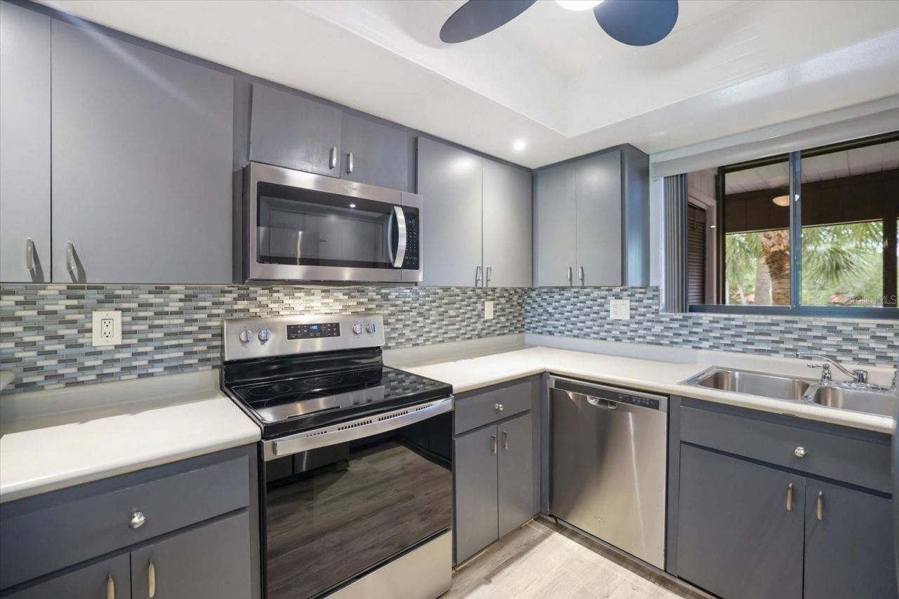 3500 El Conquistador Parkway , Unit 242, Bradenton, FL 34210 Photo