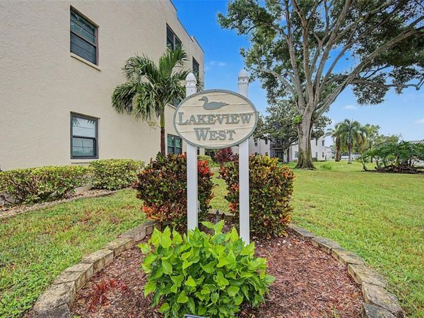 7951 58TH AVENUE N, Unit 112, ST PETERSBURG, FL 33709