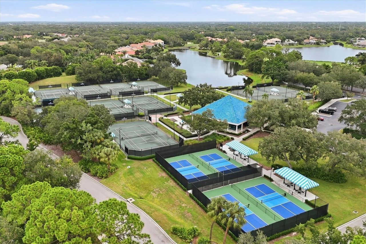 7242 Marlow Place, University Park, FL 34201 Photo