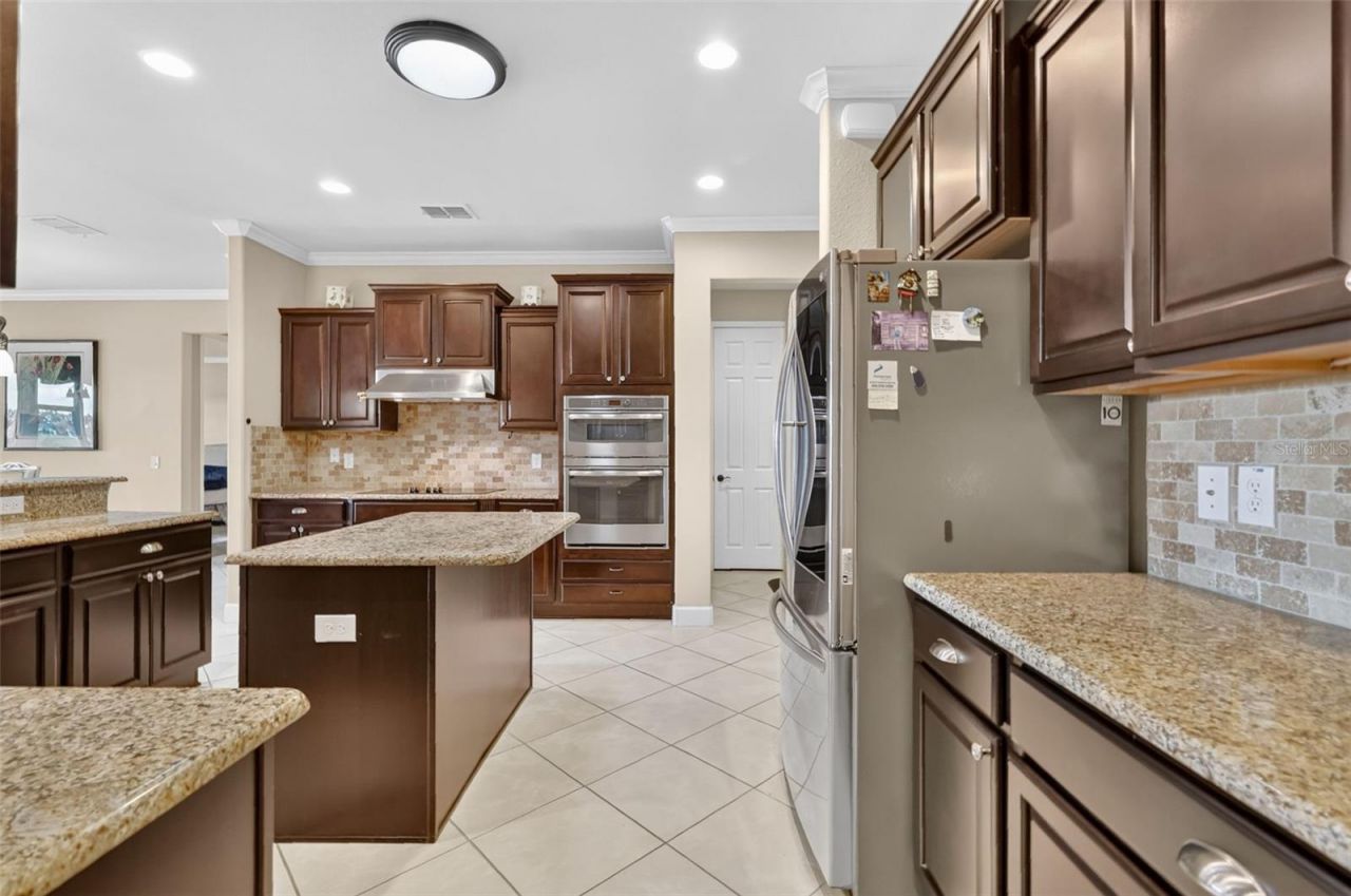 9518 SW 70th Loop, Ocala, FL 34481 Photo