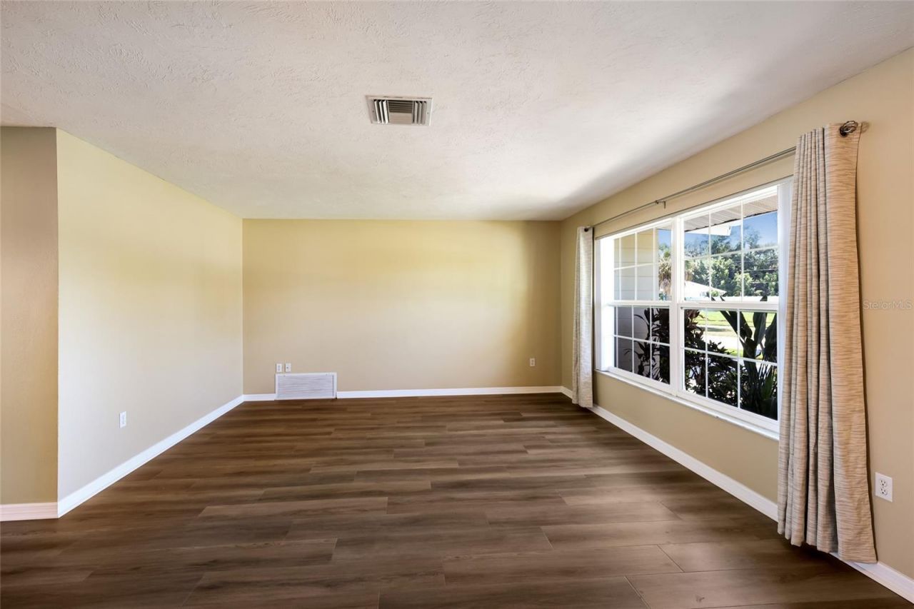 3003 Gulf Gate Drive, Sarasota, FL 34231 Photo