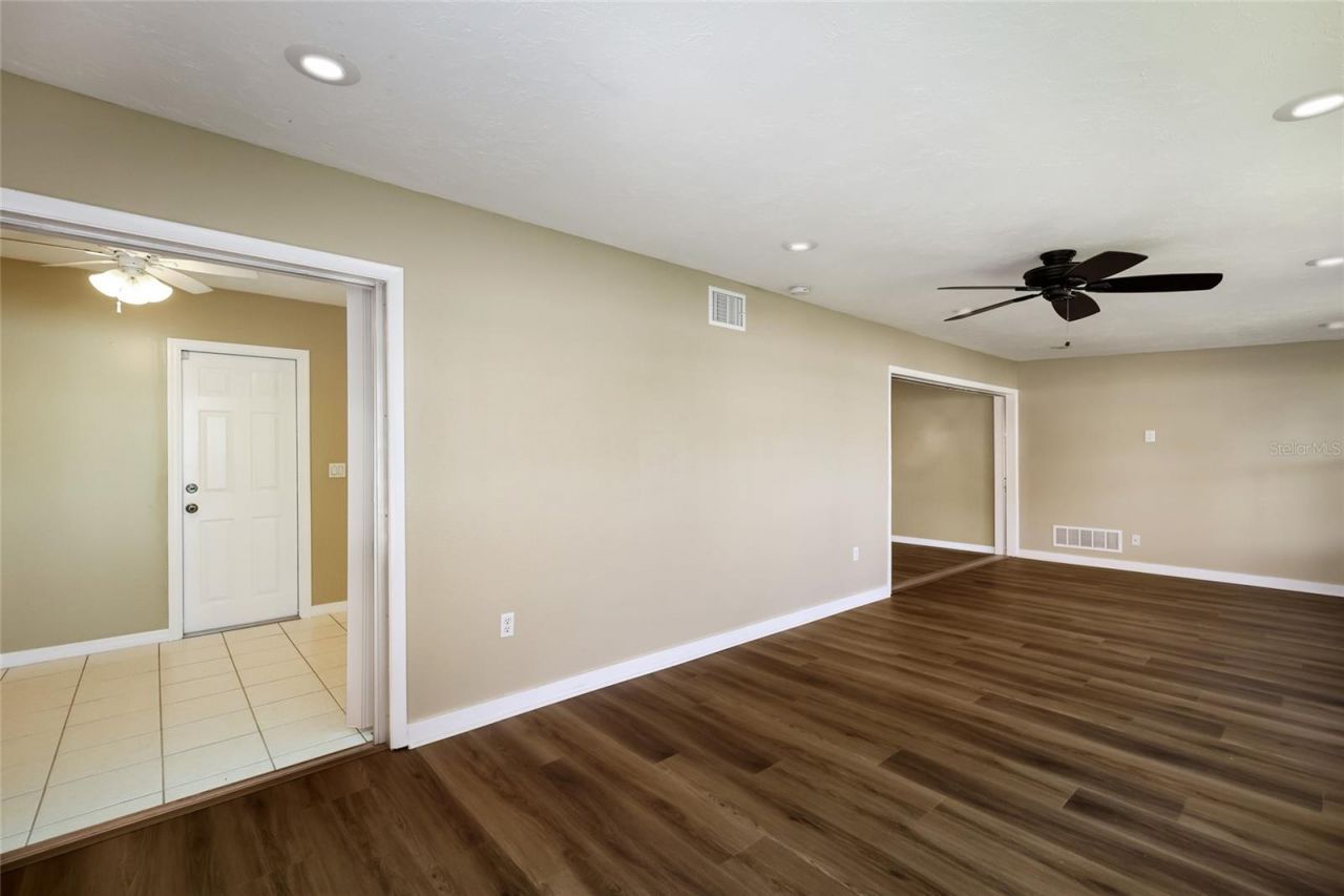 3003 Gulf Gate Drive, Sarasota, FL 34231 Photo