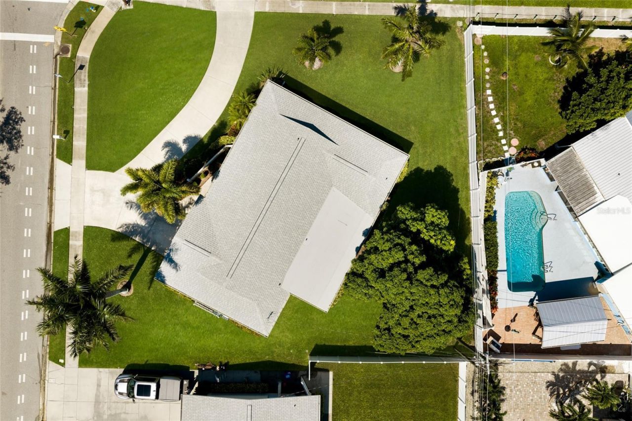 3003 Gulf Gate Drive, Sarasota, FL 34231 Photo