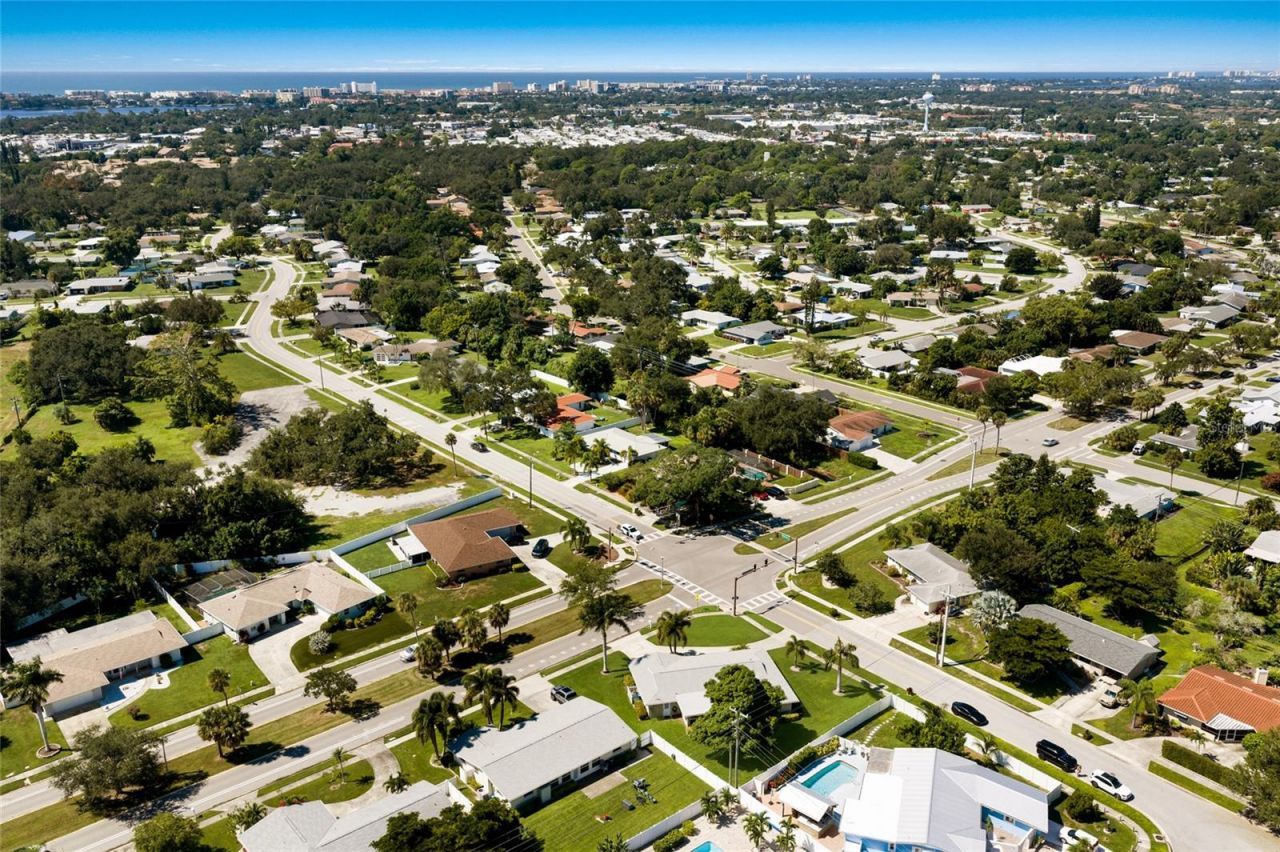3003 Gulf Gate Drive, Sarasota, FL 34231 Photo
