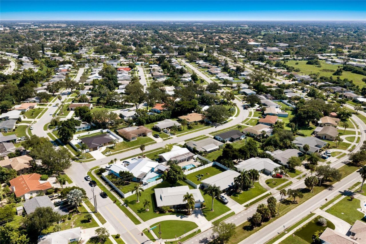 3003 Gulf Gate Drive, Sarasota, FL 34231 Photo
