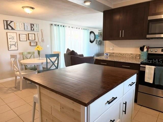 7910 Ilex Drive, Port Richey, FL 34668 Photo