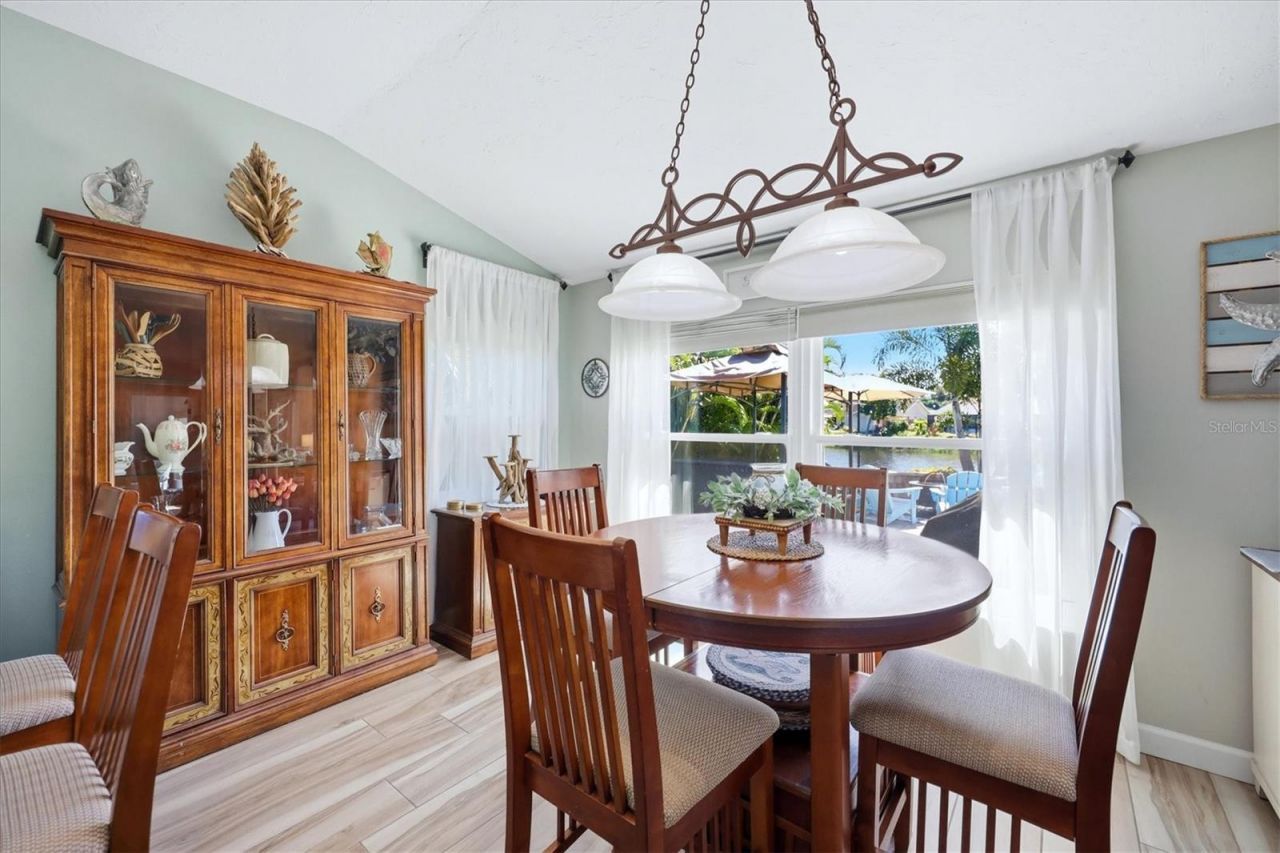 6803 32nd Avenue W, Bradenton, FL 34209 Photo