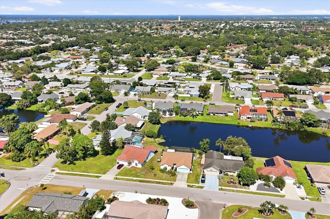 6803 32nd Avenue W, Bradenton, FL 34209 Photo