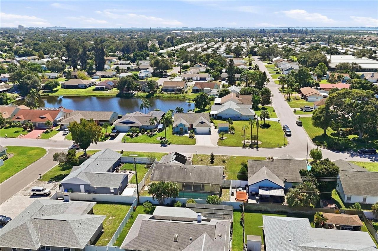 6803 32nd Avenue W, Bradenton, FL 34209 Photo