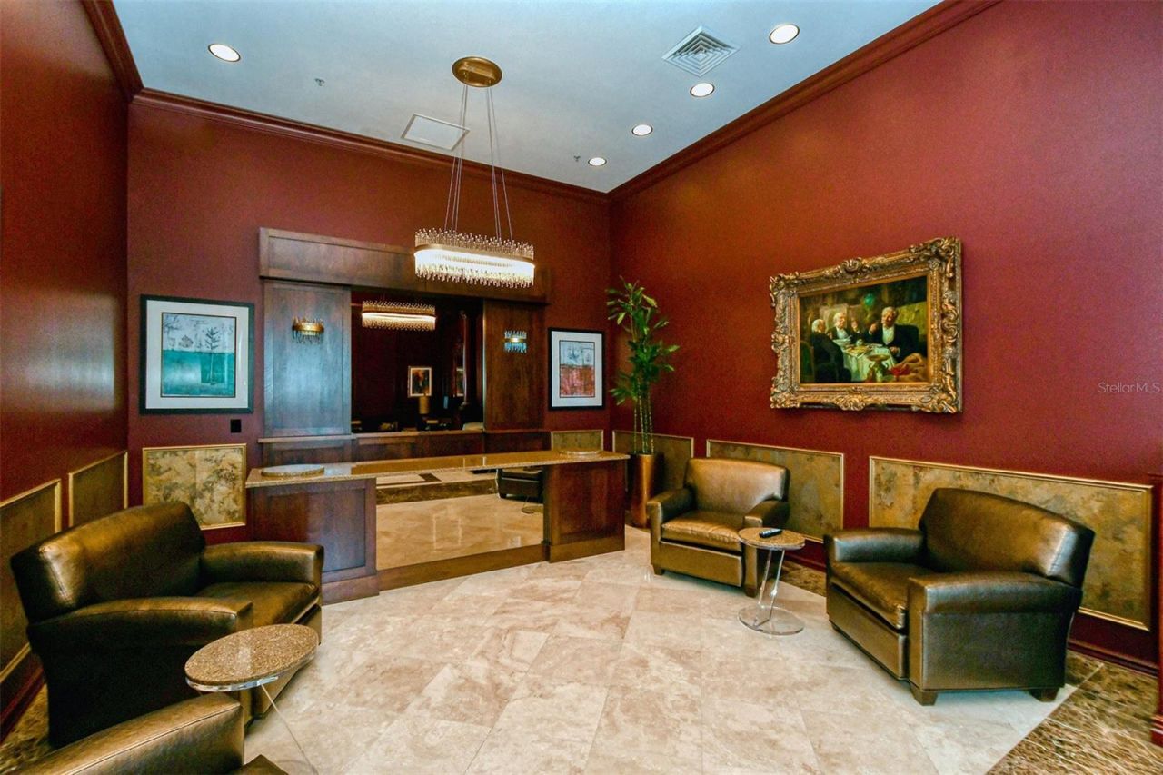 1233 N Gulfstream Avenue, Unit 1404, Sarasota, FL 34236 Photo