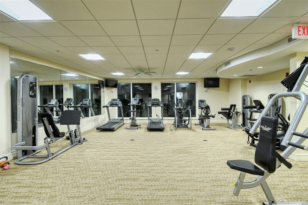 1233 N Gulfstream Avenue, Unit 1404, Sarasota, FL 34236 Photo
