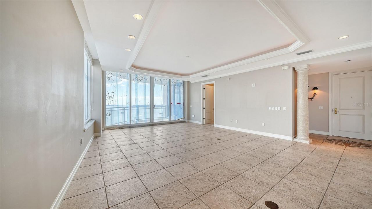 1233 N Gulfstream Avenue, Unit 1404, Sarasota, FL 34236 Photo
