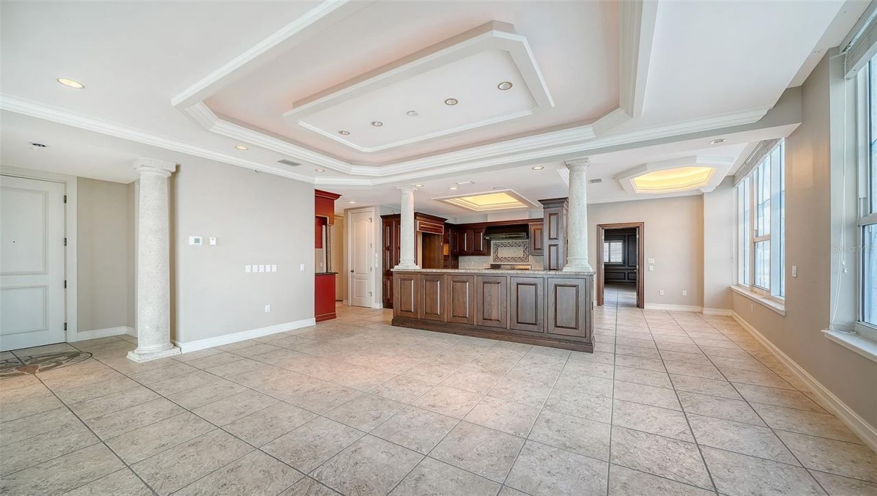 1233 N Gulfstream Avenue, Unit 1404, Sarasota, FL 34236 Photo