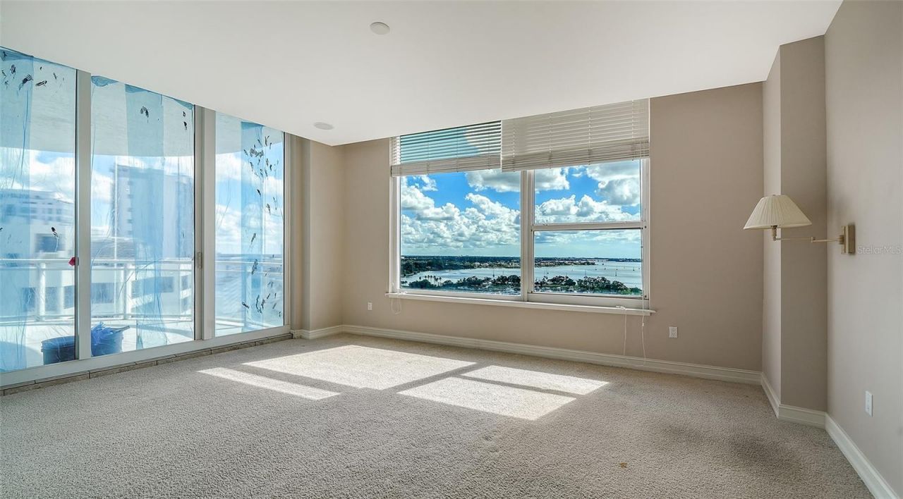1233 N Gulfstream Avenue, Unit 1404, Sarasota, FL 34236 Photo