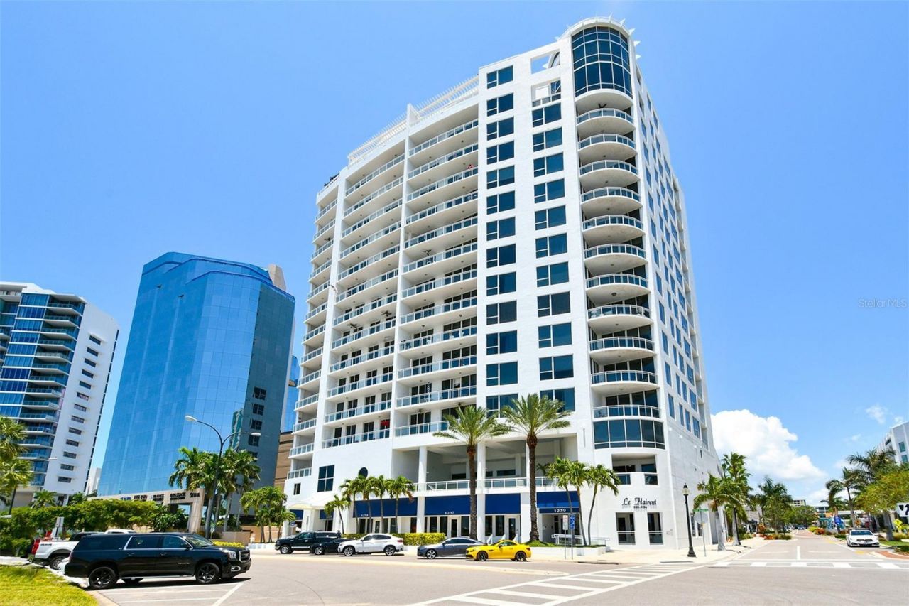 1233 N Gulfstream Avenue, Unit 1404, Sarasota, FL 34236 Photo
