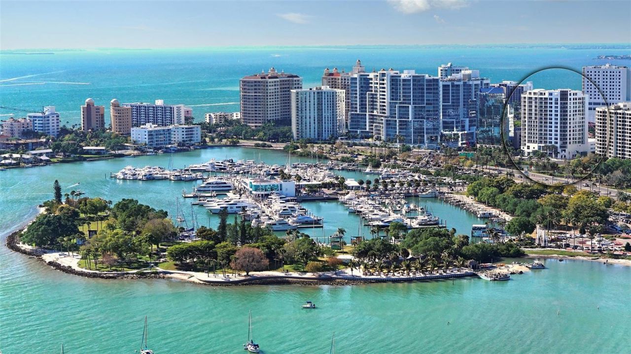 1233 N Gulfstream Avenue, Unit 1404, Sarasota, FL 34236 Photo