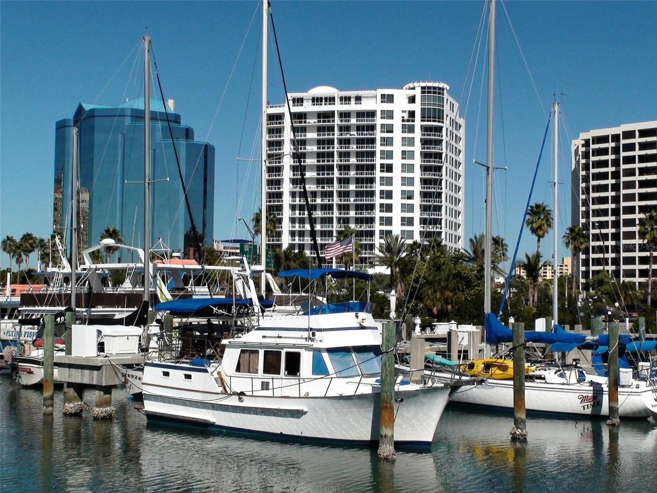 1233 N Gulfstream Avenue, Unit 1404, Sarasota, FL 34236 Photo
