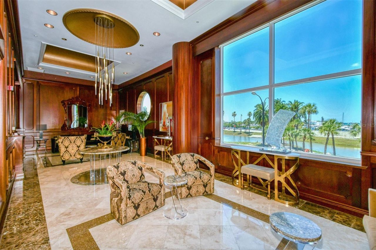 1233 N Gulfstream Avenue, Unit 1404, Sarasota, FL 34236 Photo