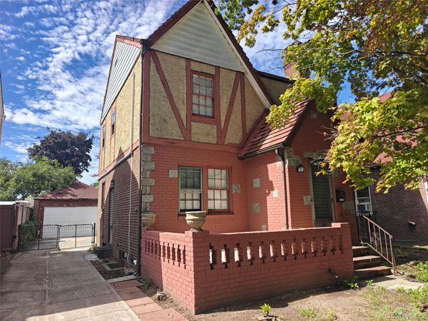 4758 Utopia Pkway , Flushing, NY 11358