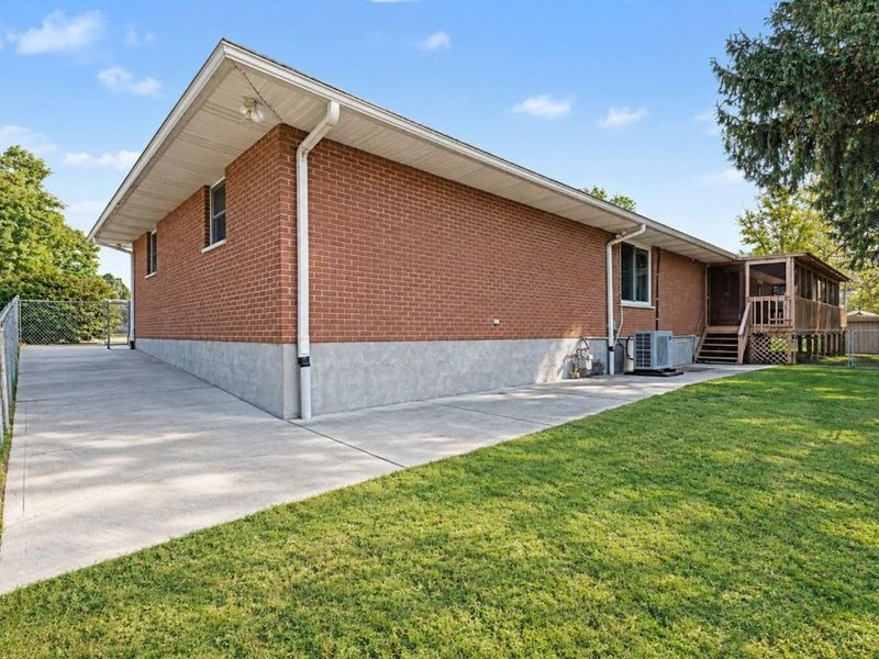 6417 Mapleton Avenue, Delhi Township, OH 45233 Photo 19