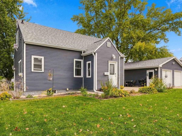 530 Martin Road, Waterloo, IA 50701
