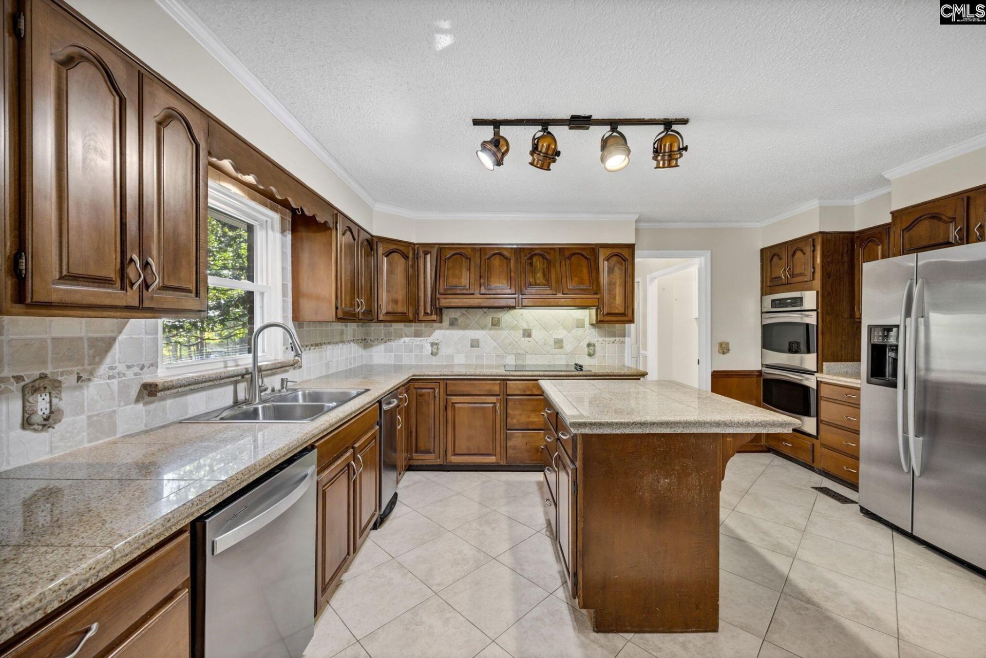 1113 Three Dog Road Photo 18